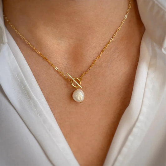 Pearl Pendant Necklace